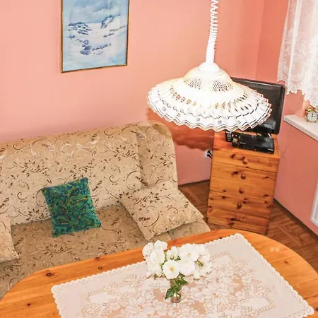 Prázdninový dům 1 Bedroom Lovely Home In Rewal *